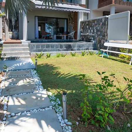 Luxury Beachfront Duplex, Coin De Mire View / 3Bed Cap Malheureux Exterior photo