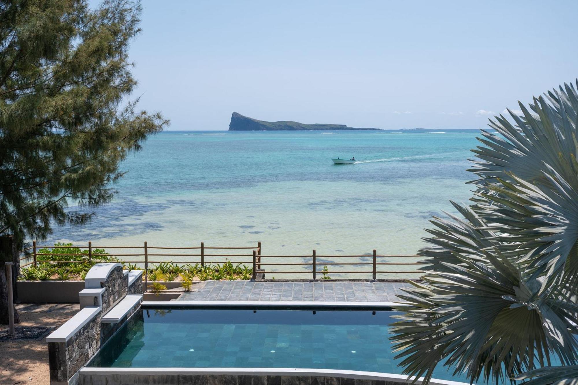 Luxury Beachfront Duplex, Coin De Mire View / 3bed Apartment Cap Malheureux