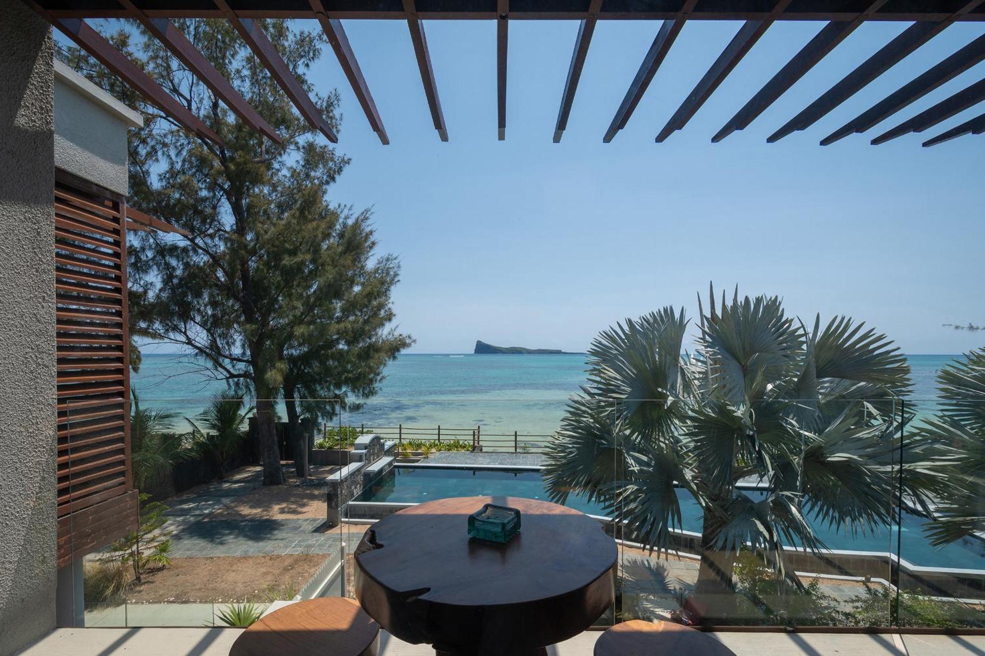 Luxury Beachfront Duplex, Coin De Mire View / 3bed Cap Malheureux