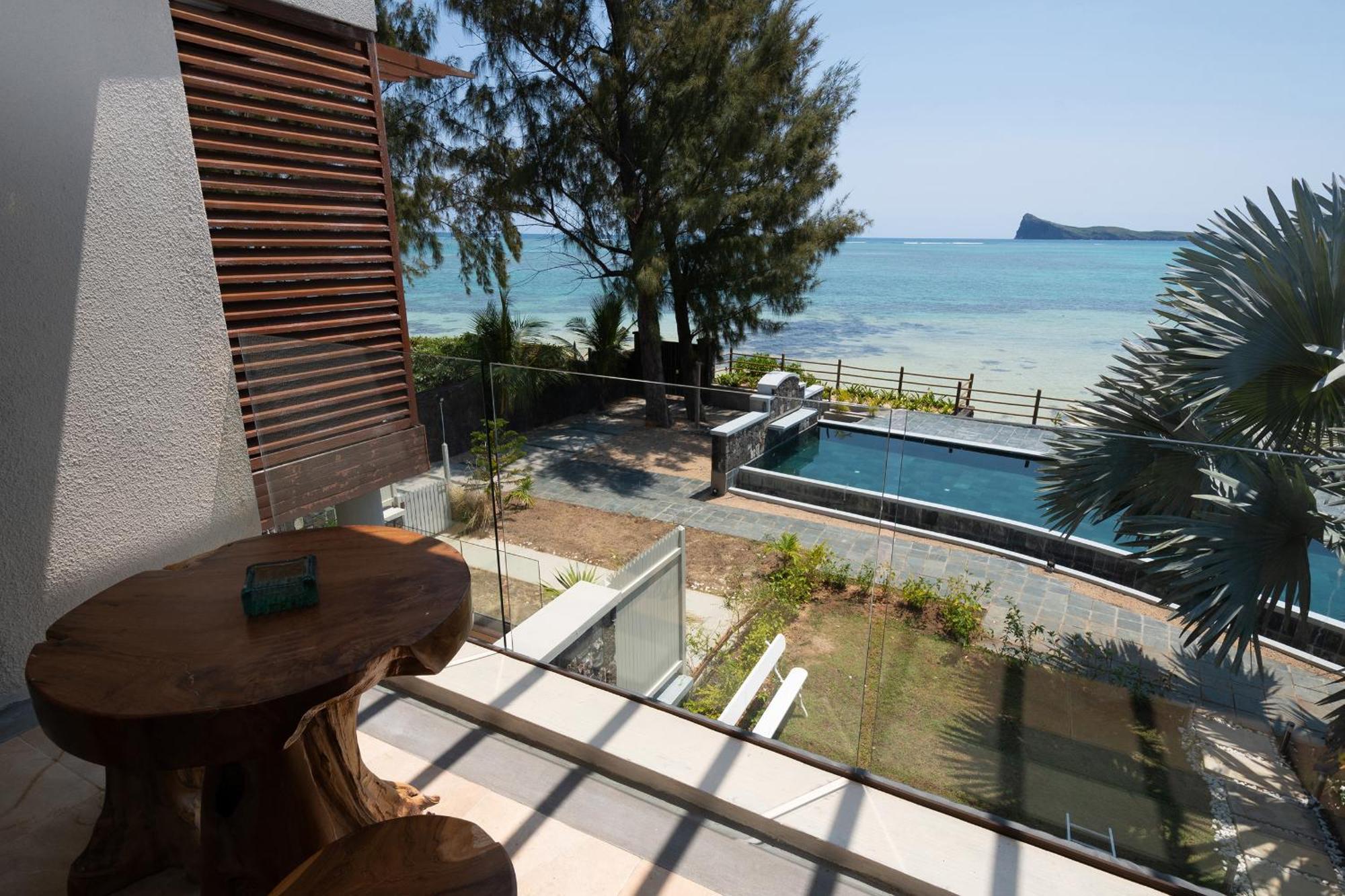 Luxury Beachfront Duplex, Coin De Mire View / 3bed * Cap Malheureux