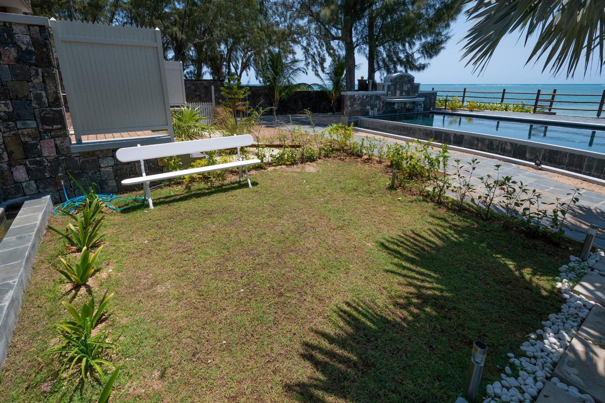 Luxury Beachfront Duplex, Coin De Mire View / 3bed * Cap Malheureux